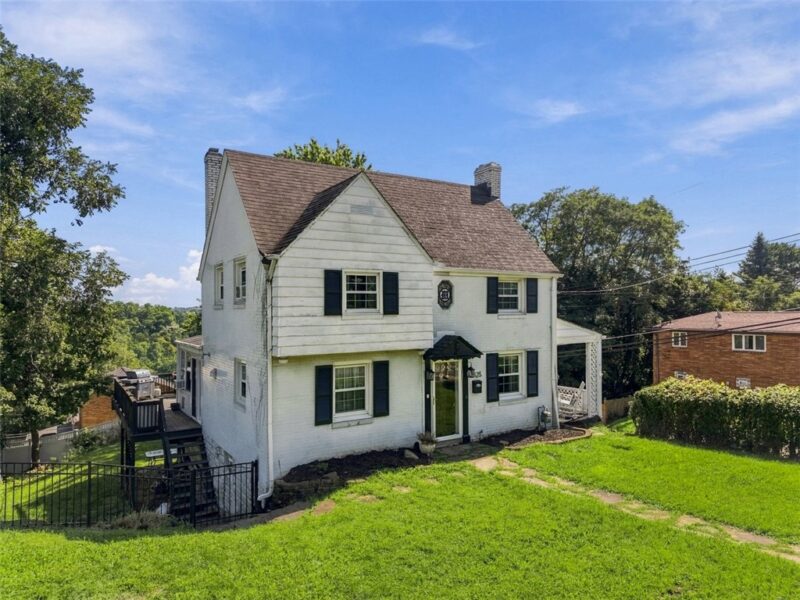 1825 Dagmar Avenue — photo 2