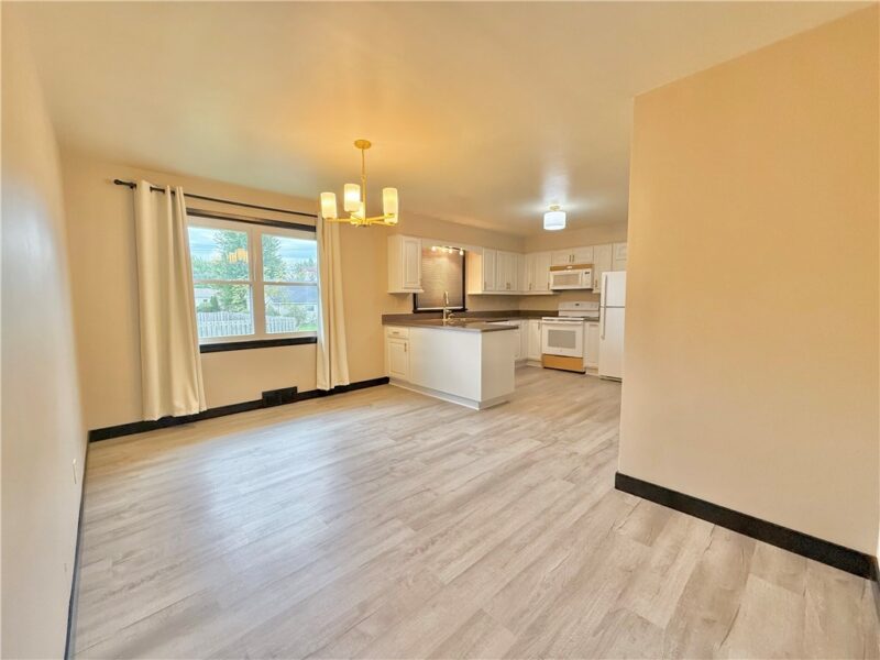 25 W Elizabeth St — photo 3