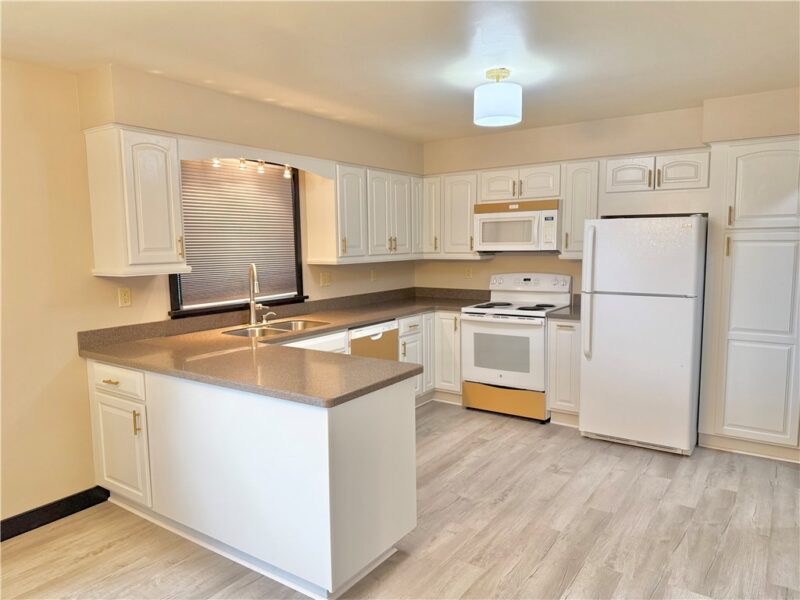 25 W Elizabeth St — photo 7