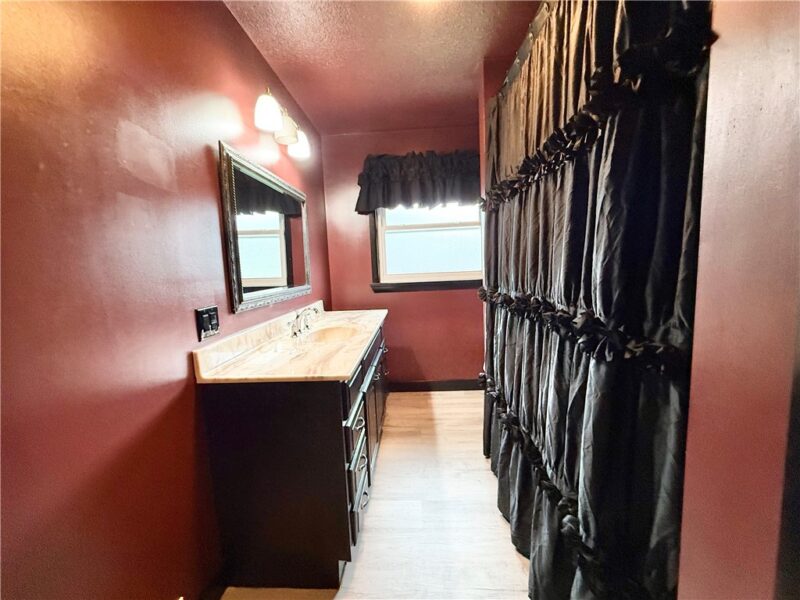 25 W Elizabeth St — photo 8