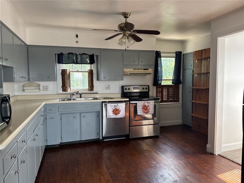 1710 Raymond Ave — photo 4