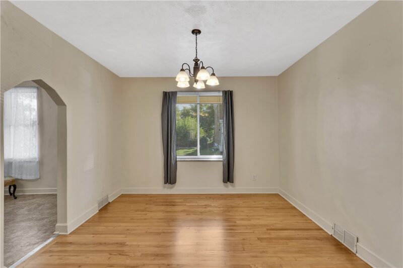 110 Hampton St — photo 8