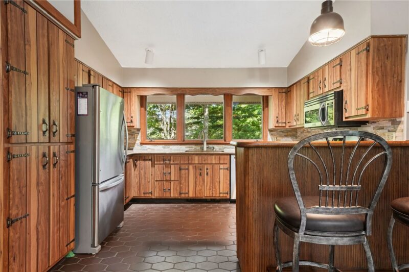 527 Imperial Road — photo 8