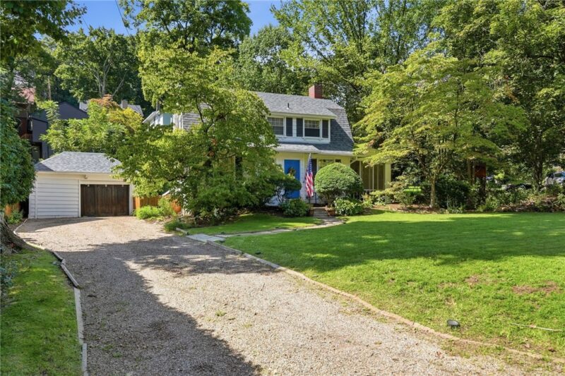 607 Delafield Rd — photo 3