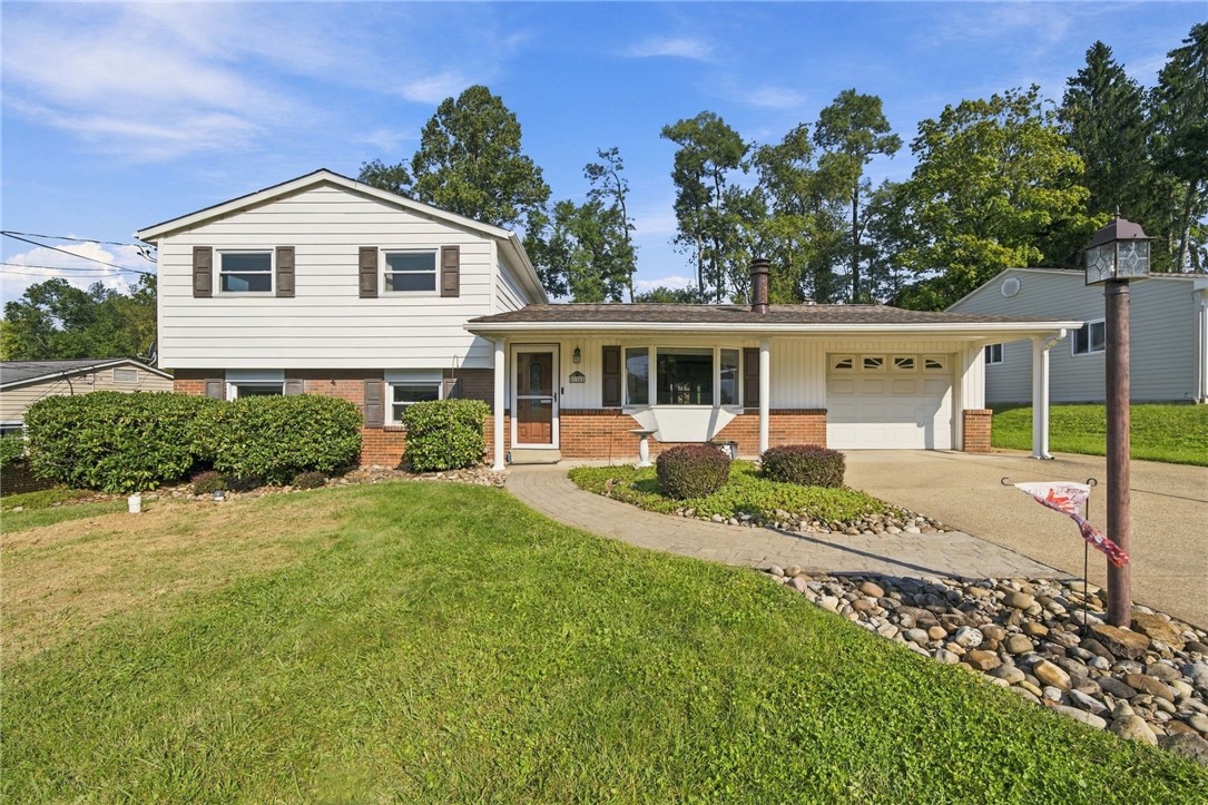 136 Sunrise Dr — photo 1