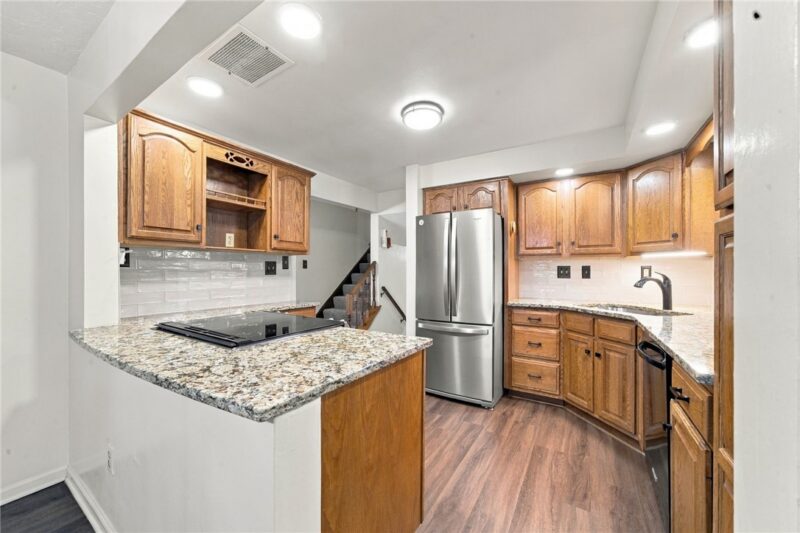 136 Sunrise Dr — photo 7