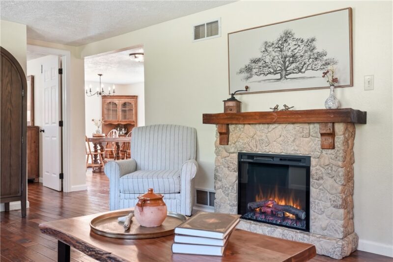 817 Vance Drive — photo 6