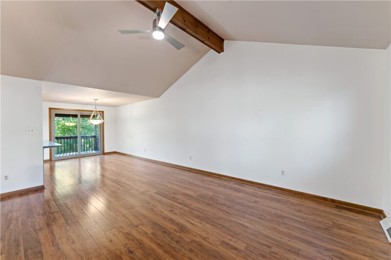 5162 Lantern Hill Dr — photo 2