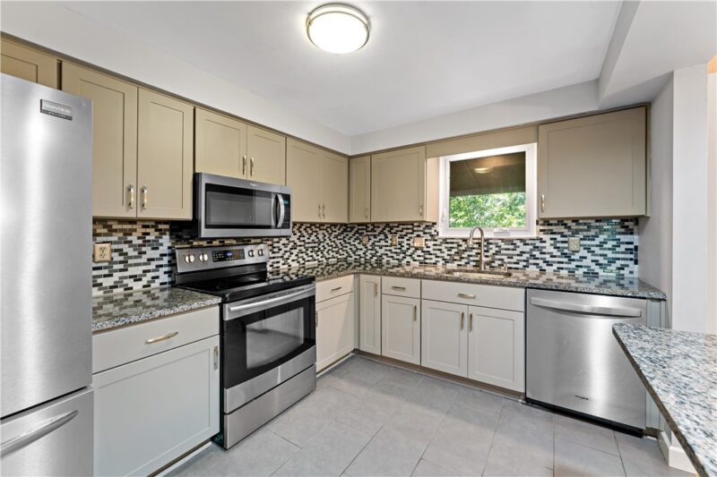 5162 Lantern Hill Dr — photo 8