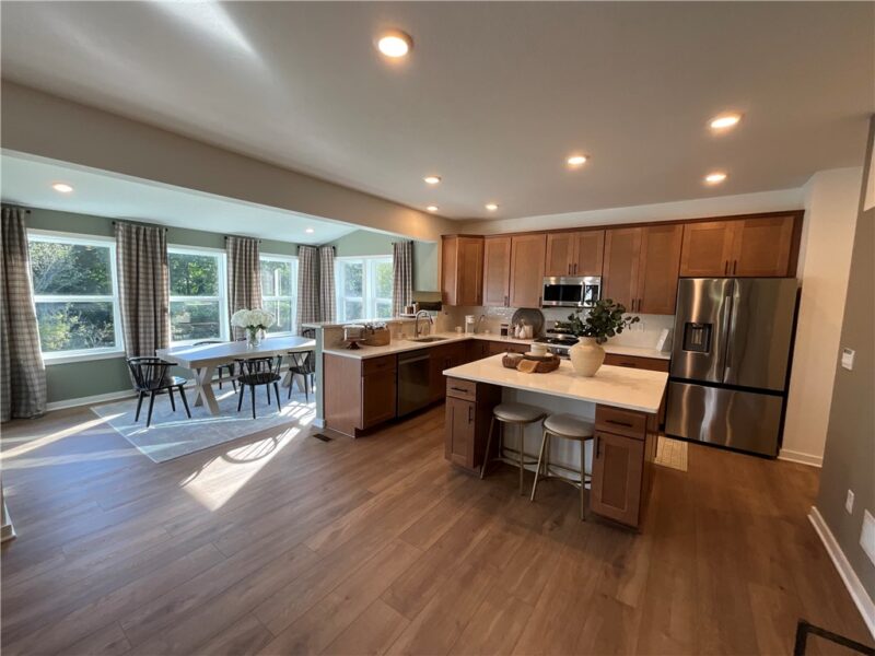 111 Silver Ridge Dr — photo 8