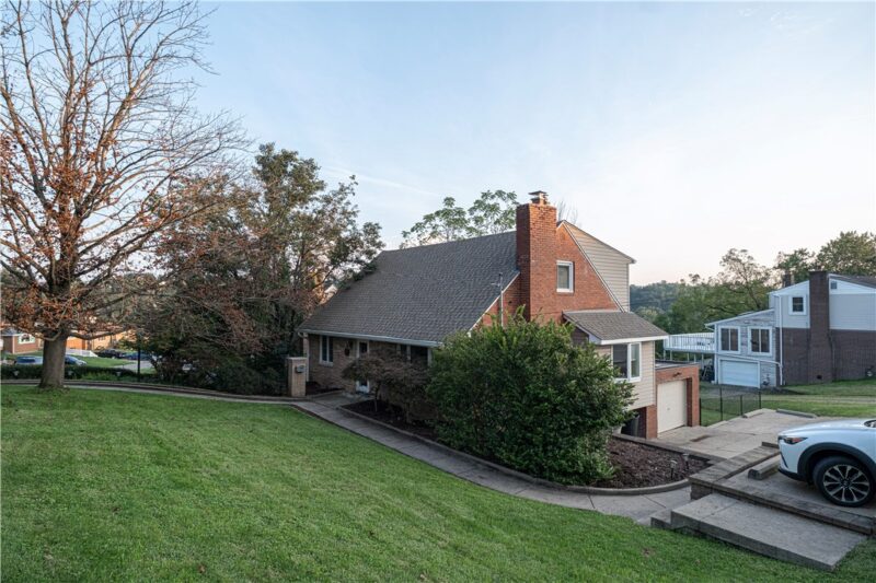990 El Rancho Dr — photo 3