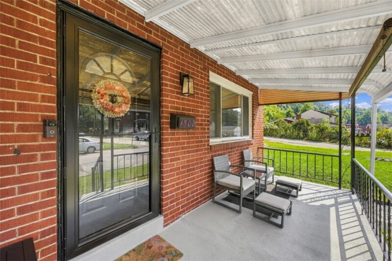 1502 Walters Ave — photo 4