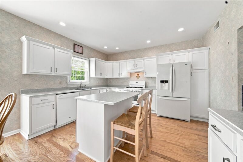 6204 Antler Hill Dr — photo 4