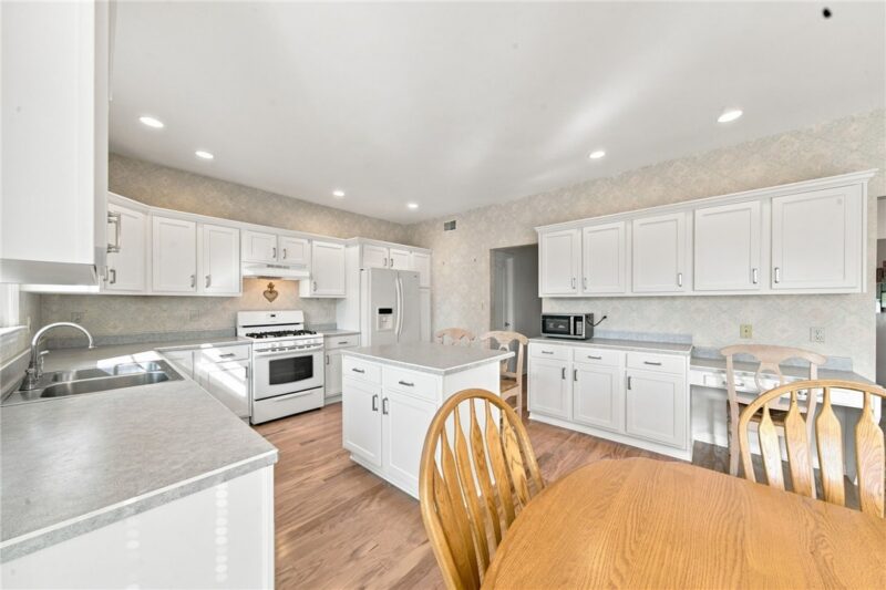 6204 Antler Hill Dr — photo 5