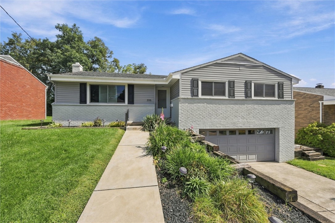 205 Van Doren Drive — photo 1