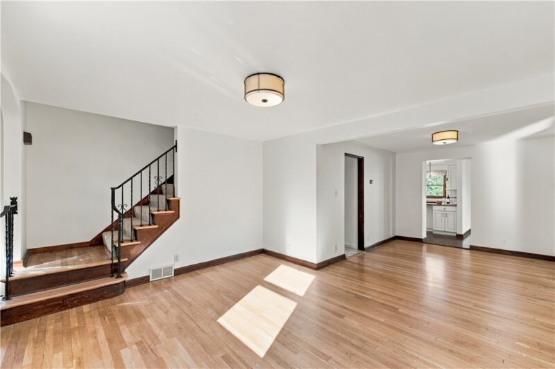 111 9th Ave — photo 8