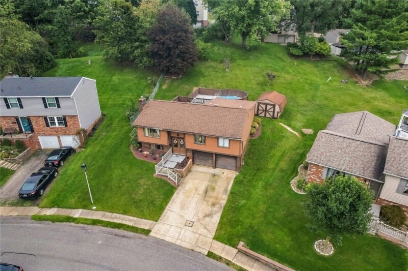 6119 Chatham Dr — photo 2