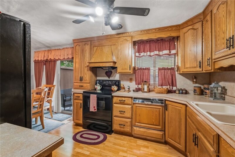 6119 Chatham Dr — photo 7
