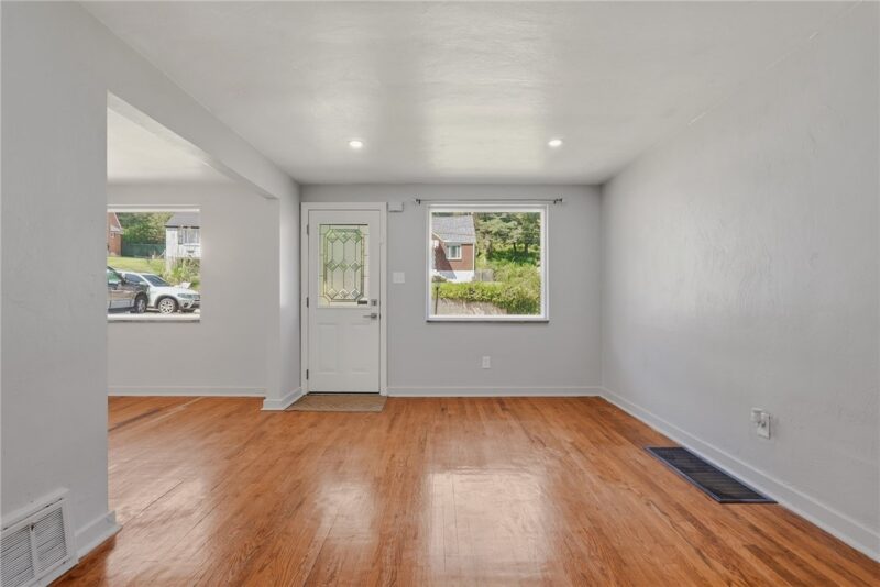 21 Hardwood Road — photo 4