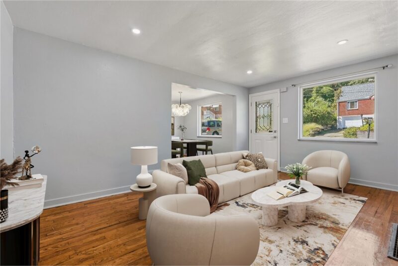 21 Hardwood Road — photo 8