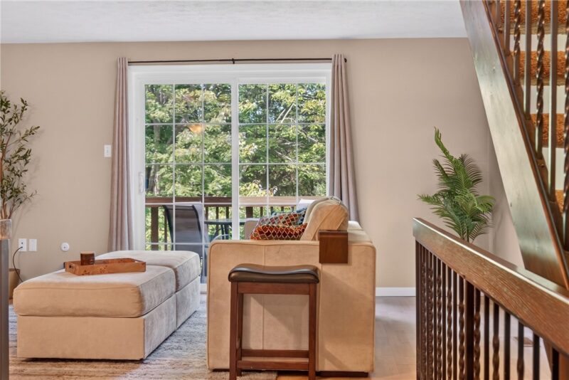 609 Westchester Dr — photo 8