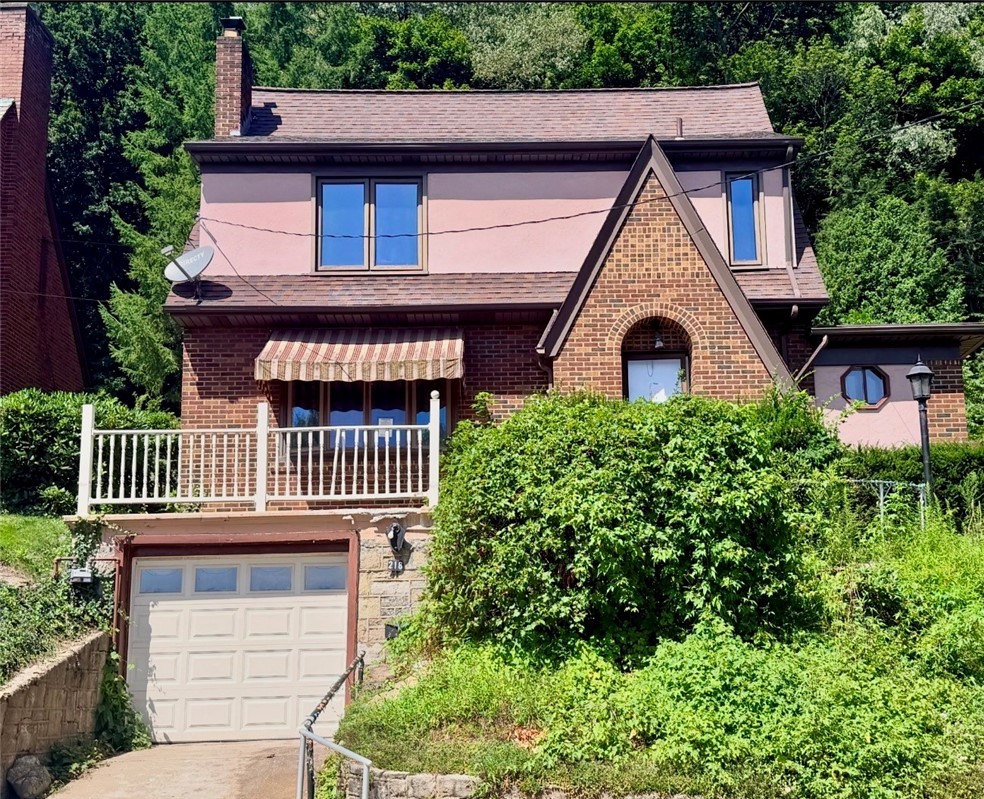 218 W Fulton St — photo 1