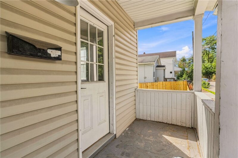 414 Erie Ave — photo 4