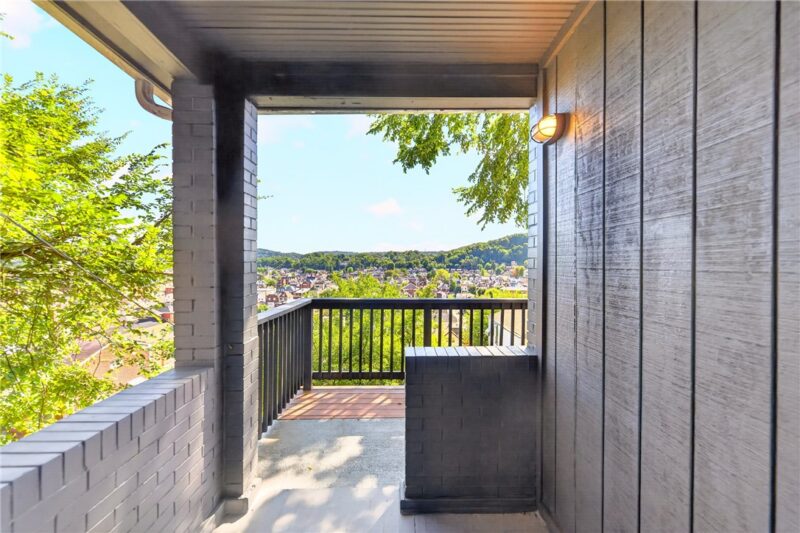 912 Benwood Ave — photo 4