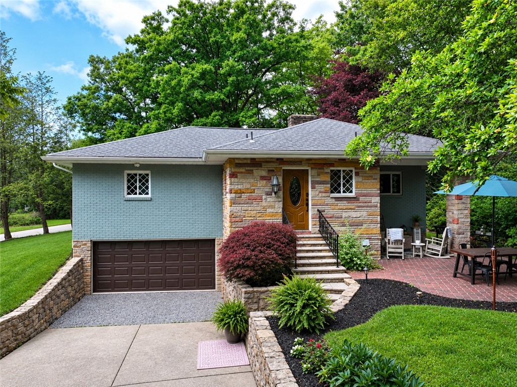 109 Oak Ridge Drive — photo 1
