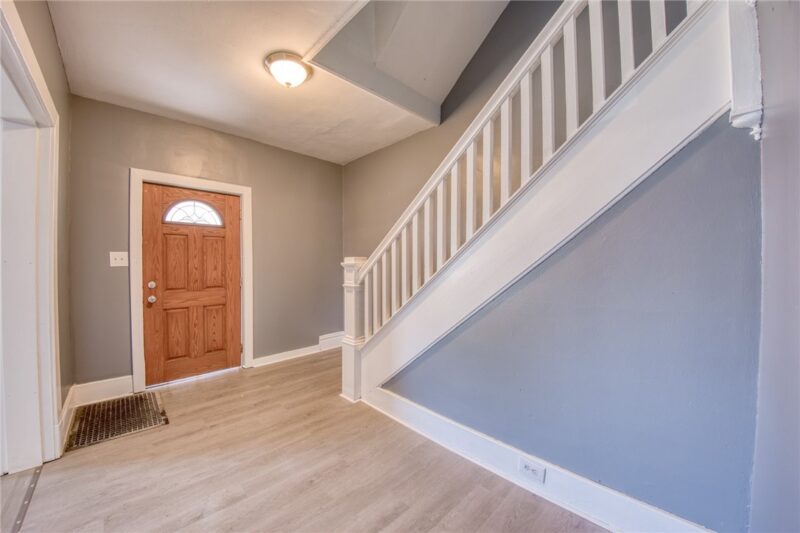 1517 Woodmont Ave — photo 4