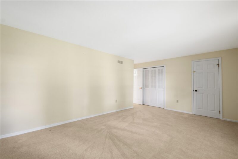 171 Roscommon Pl — photo 4
