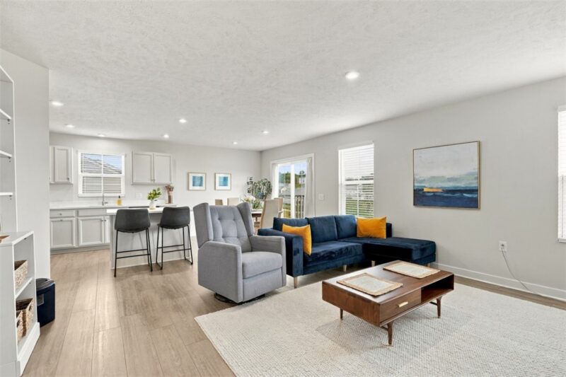 213 Smith — photo 7