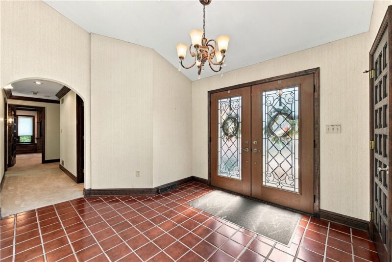 1803 S Villa Drive — photo 7