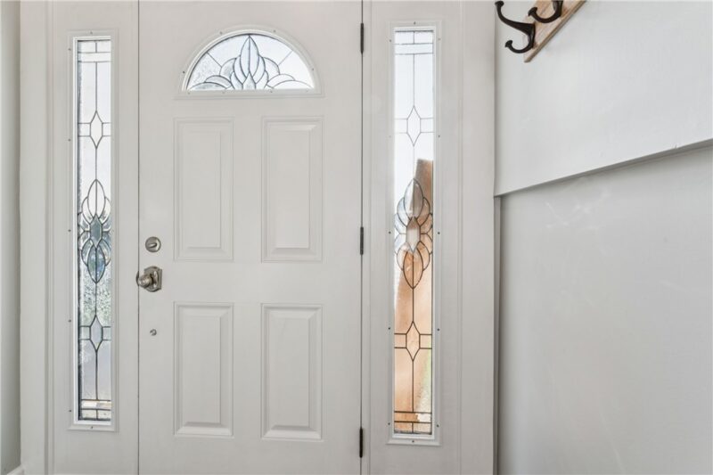 429 Deerfield Drive — photo 2