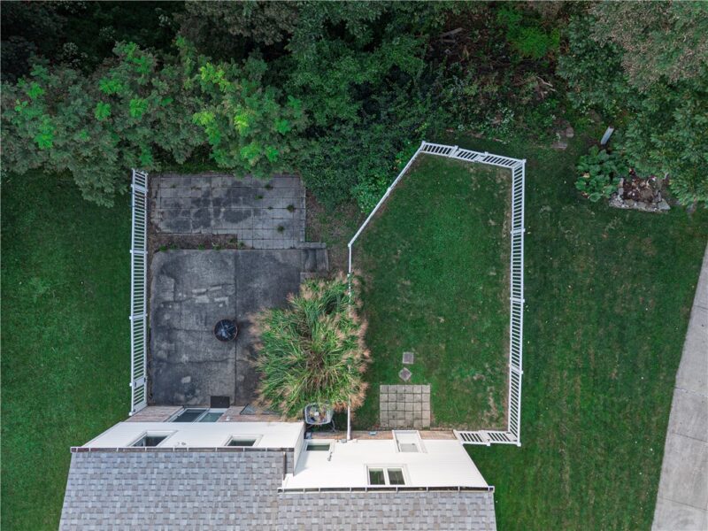 160 Rivercrest Dr — photo 4