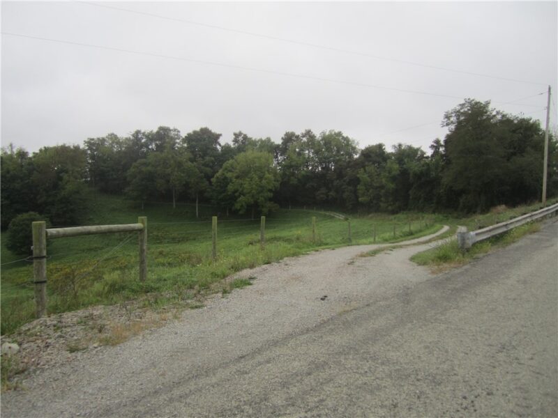 586 WHITE BARN ROAD — photo 8