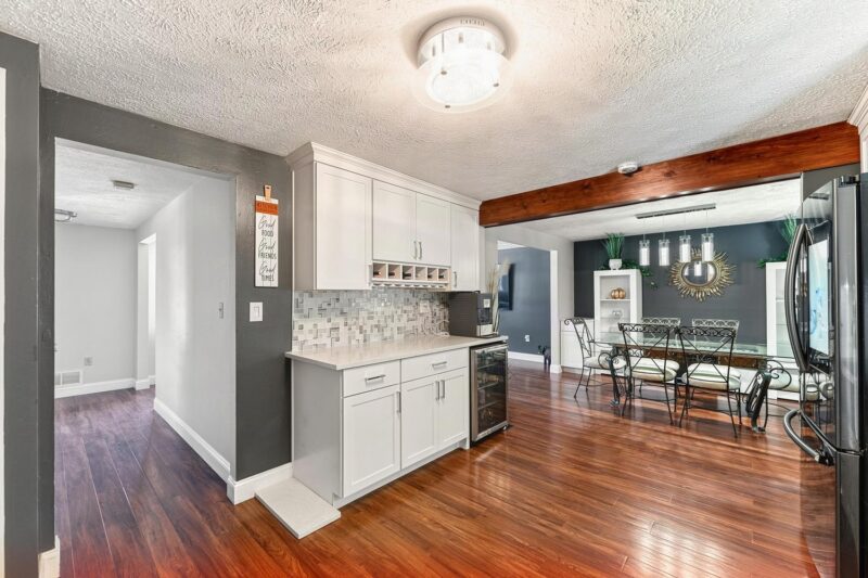 2443 McMonagle AVENUE — photo 6