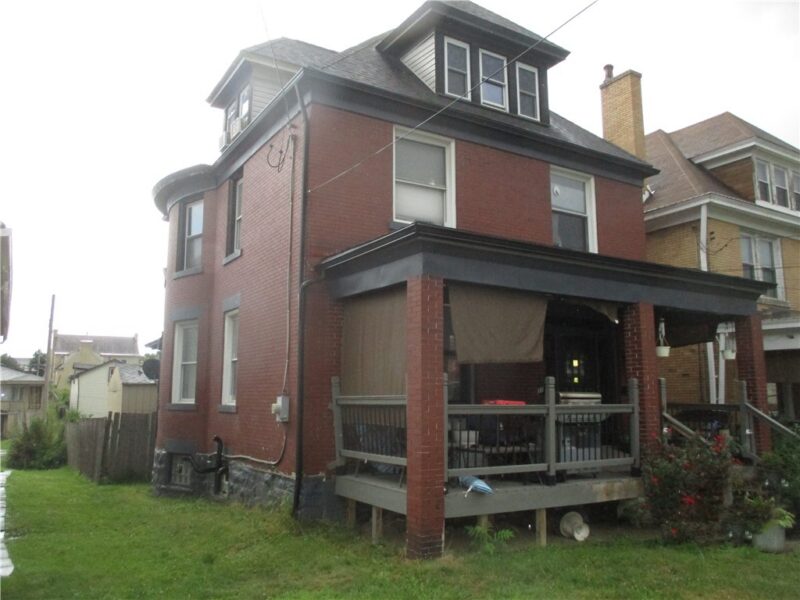 31 Stowe St — photo 4