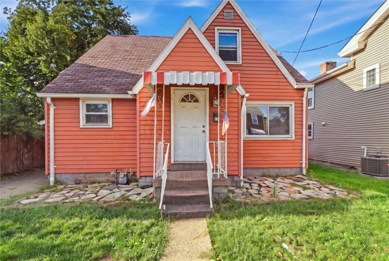 119 E 1st Ave