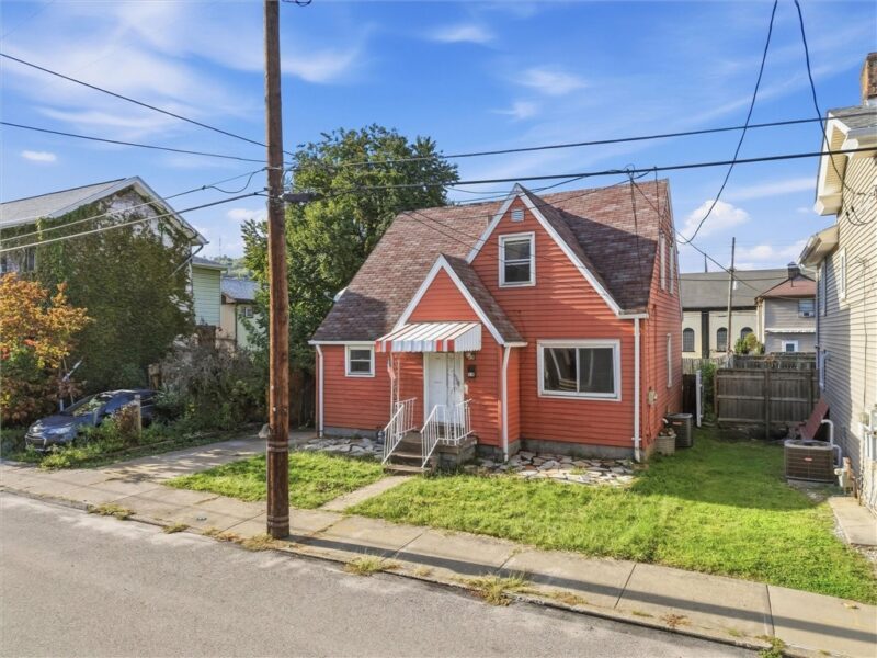 119 E 1st Ave — photo 2
