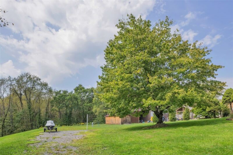 130 Wagner Rd — photo 4