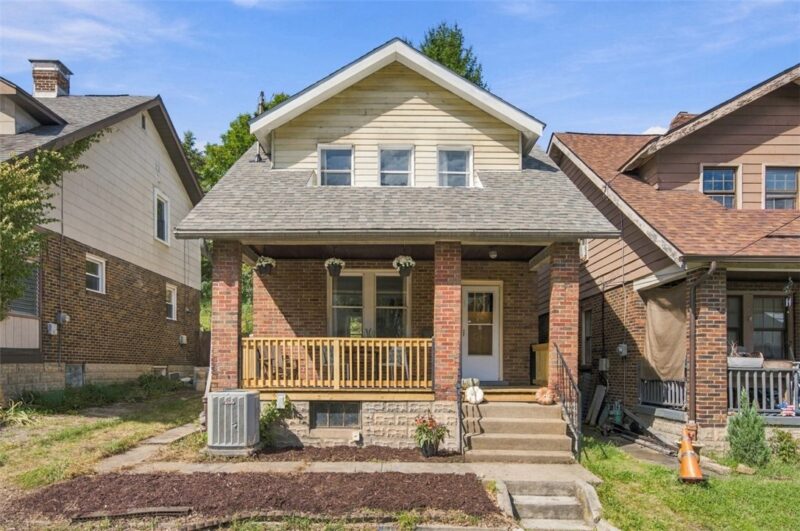 37 Bateman St