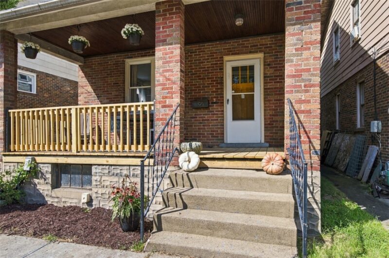 37 Bateman St — photo 4