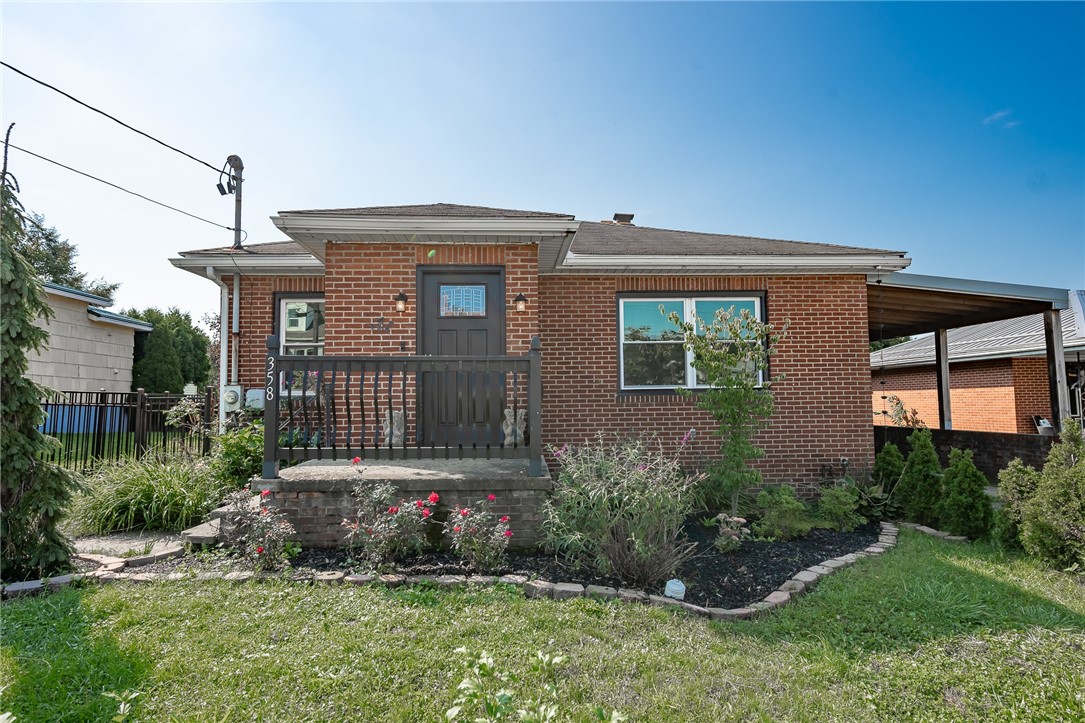 358 Anderson Ave — photo 1