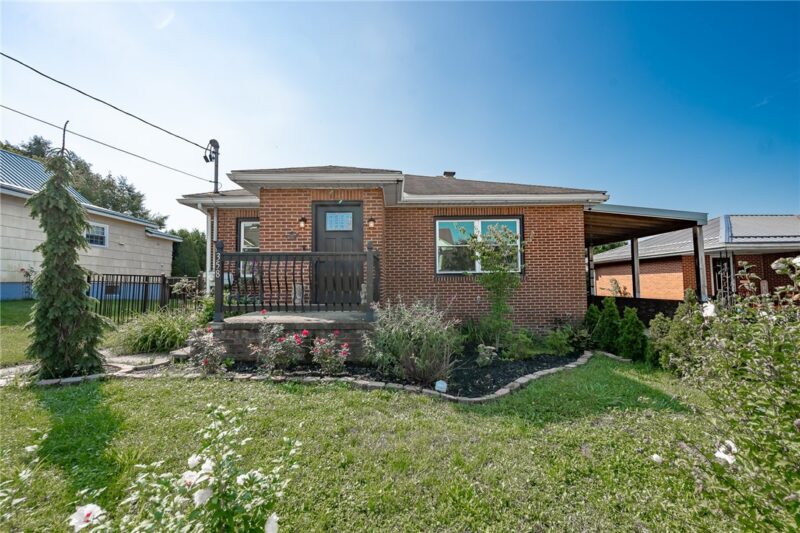 358 Anderson Ave — photo 2