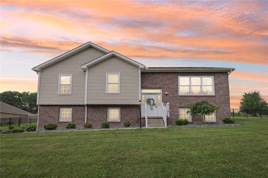 196 Weathervane Dr — photo 1