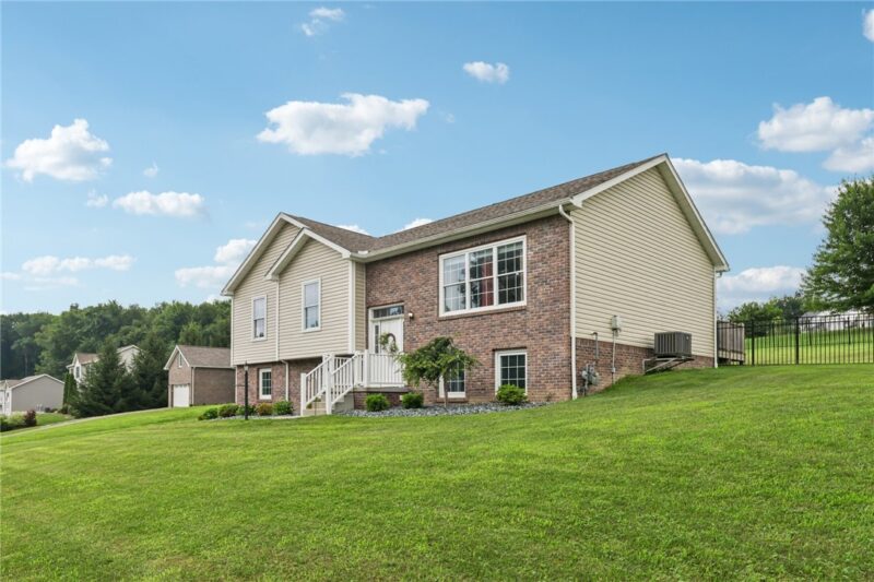 196 Weathervane Dr — photo 2