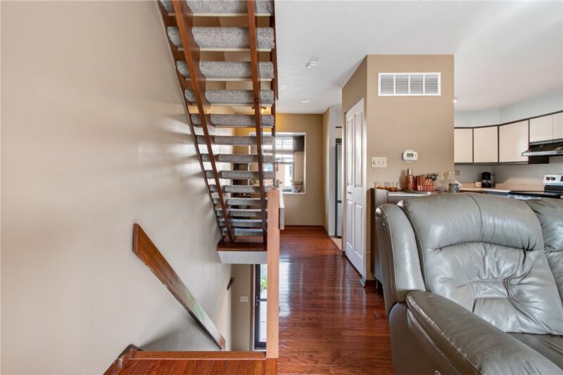 104 Longfellow Ct — photo 7