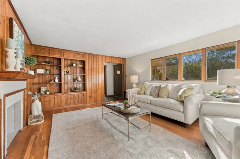 1454 Mohican Dr — photo 4
