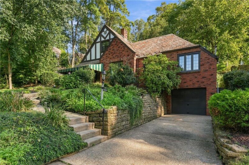 439 Austin Ave. — photo 4